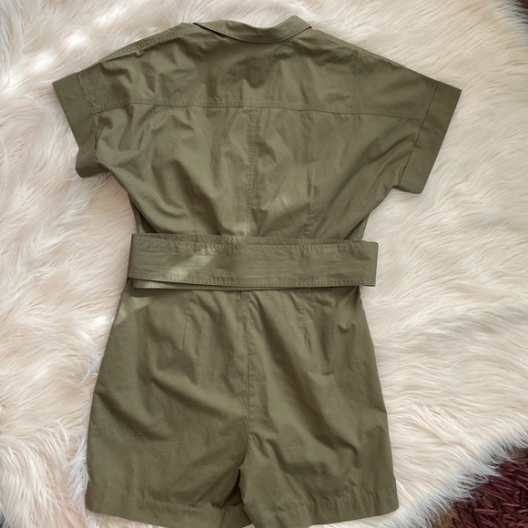 J.CREW SOLID OLIVE GREEN BUTTON-ON ROMPER SIZE 4 - Picture 9 of 9